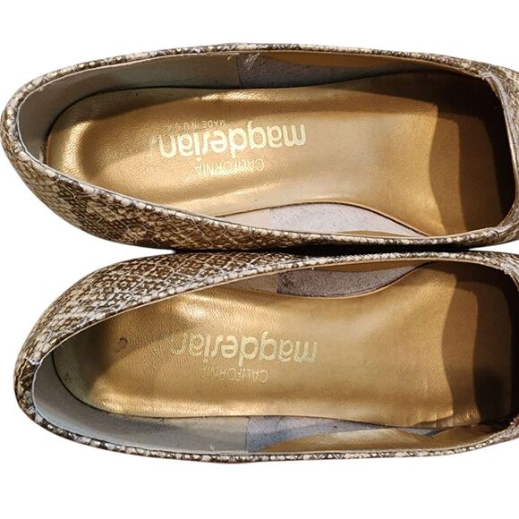 California Magdesians Shoes Women 6.5 Gold Leather Snakeskin Print Slip On Vtg - Picture 10 of 14